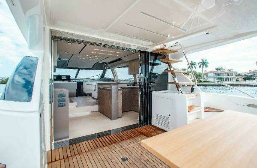 TIME 2 FLY 55ft Ferretti Yachts Yacht For Sale