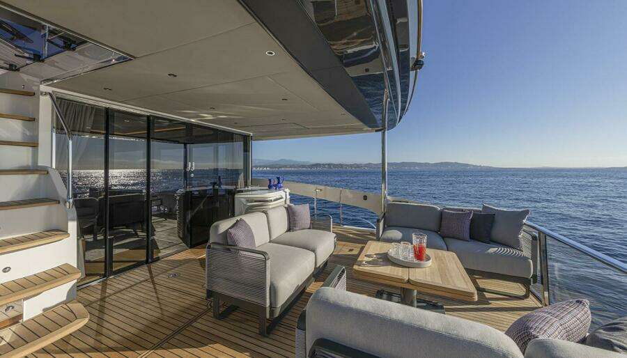 ON ORDER 75ft Absolute Yacht For Sale