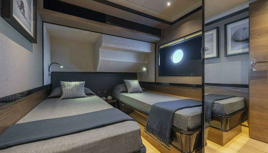 ON ORDER 75ft Absolute Yacht For Sale
