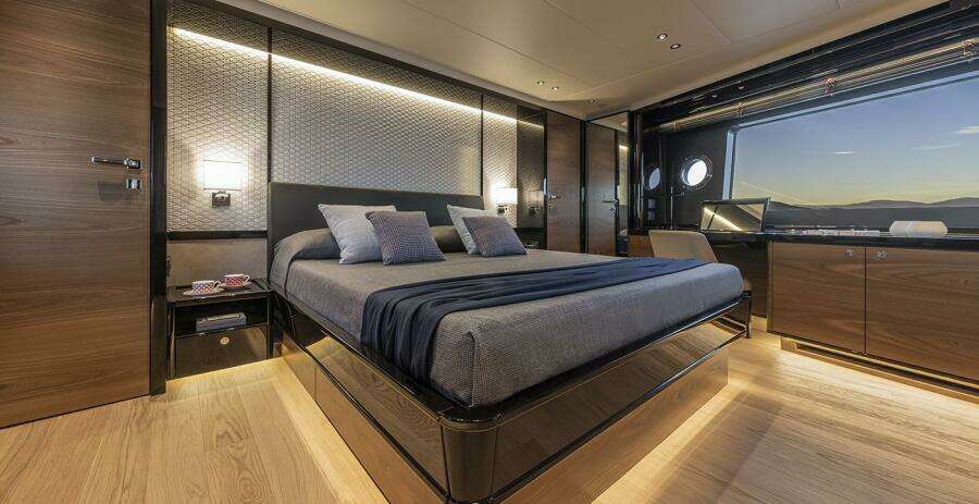 ON ORDER 75ft Absolute Yacht For Sale