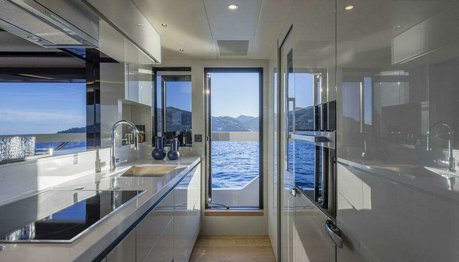 ON ORDER 75ft Absolute Yacht For Sale
