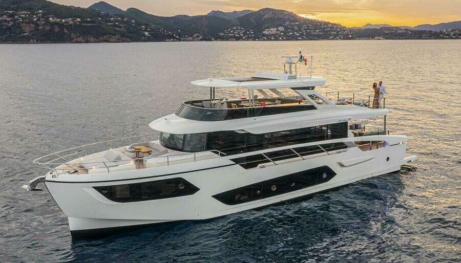 ON ORDER 75ft Absolute Yacht For Sale