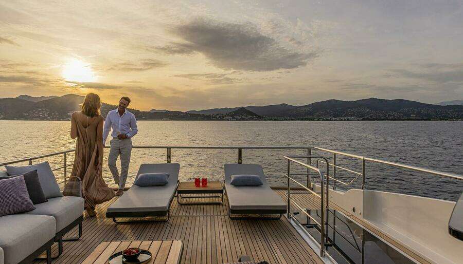 ON ORDER 75ft Absolute Yacht For Sale