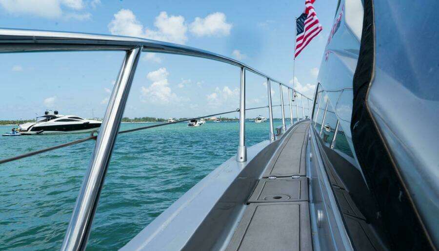 D PADRON 58ft Azimut Yacht For Sale