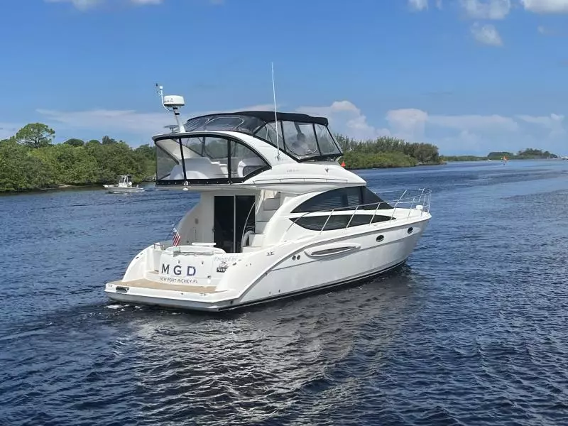 2007 Meridian 391 Sedan Bridge