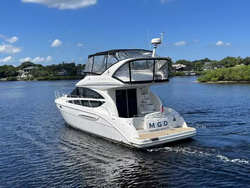 2007 Meridian 391 Sedan Bridge