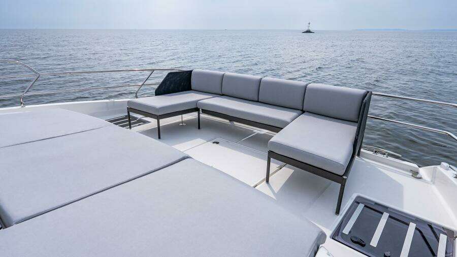 ON ORDER 48ft Prestige Yacht For Sale