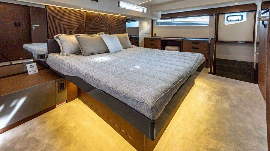 ON ORDER 48ft Prestige Yacht For Sale
