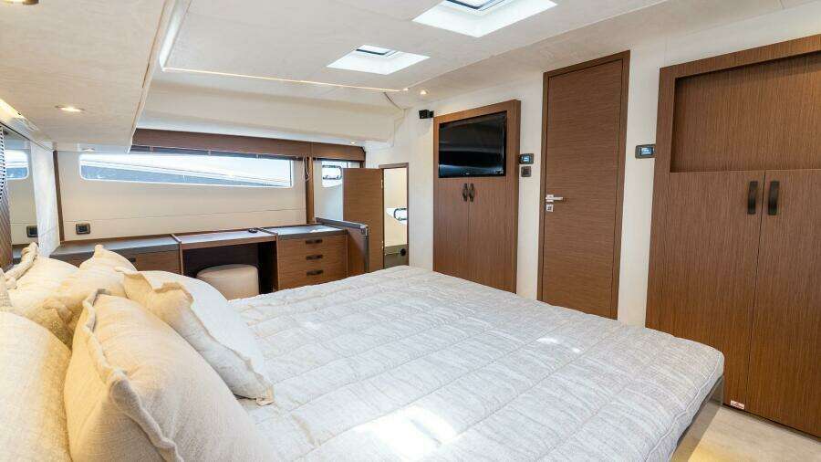 ON ORDER 48ft Prestige Yacht For Sale