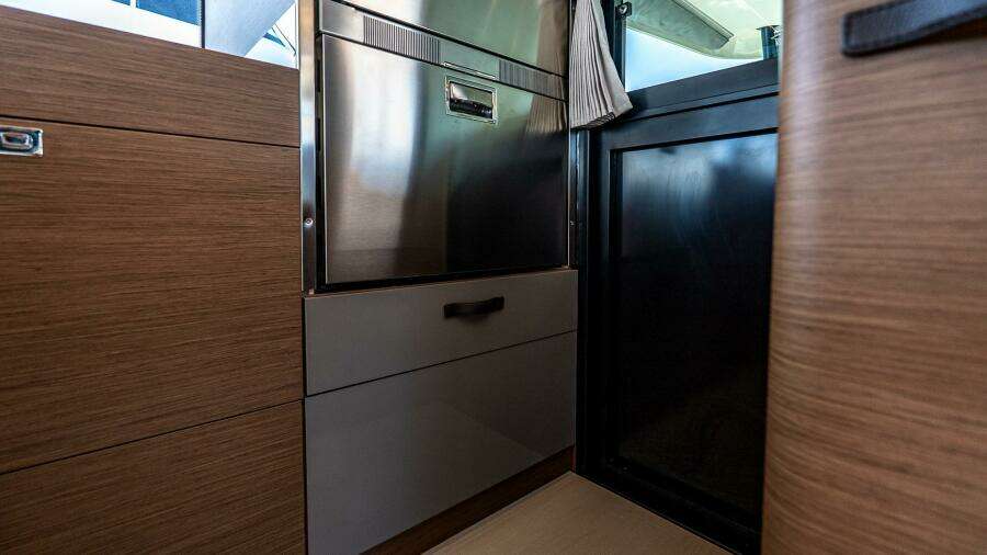 ON ORDER 48ft Prestige Yacht For Sale