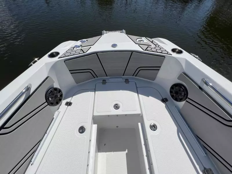 2020 Scarab 255 ID Open