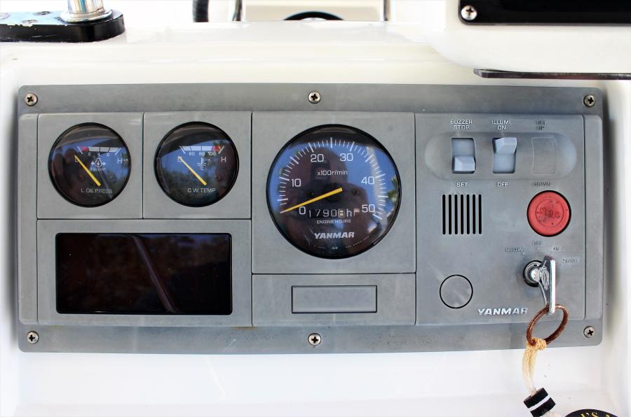 1998 Hunter 430