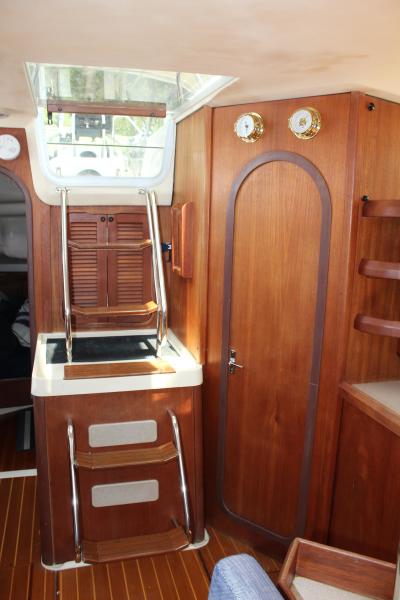 1998 Hunter 430