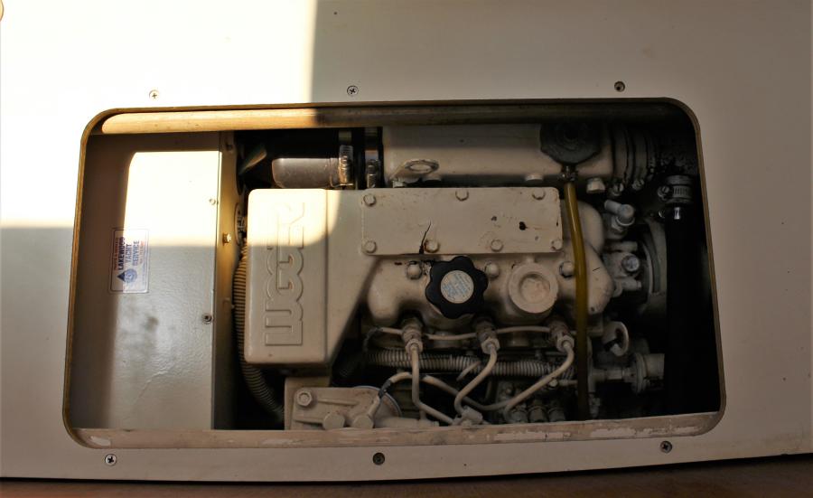1998 Hunter 430