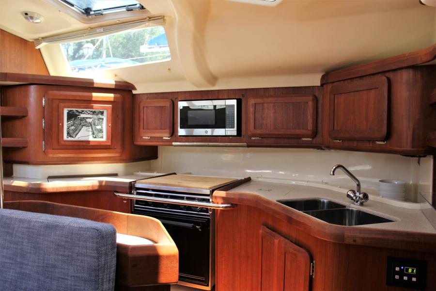 1998 Hunter 430