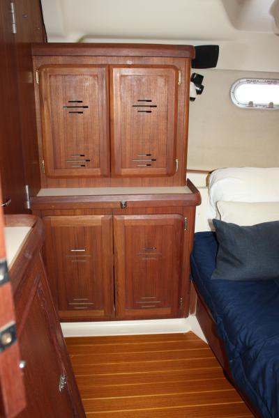 1998 Hunter 430