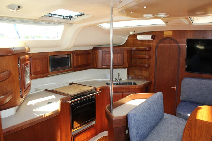 1998 Hunter 430