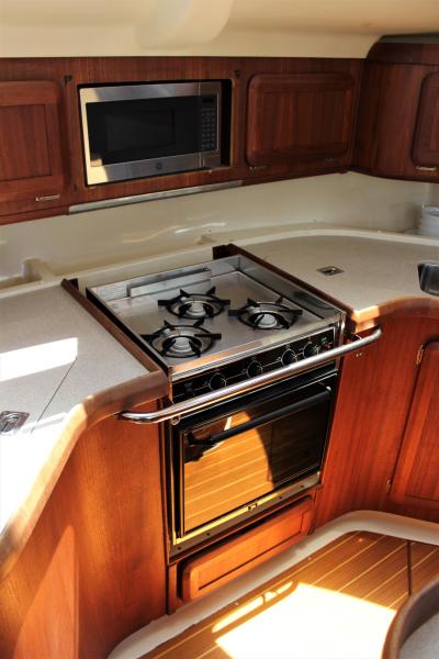 1998 Hunter 430