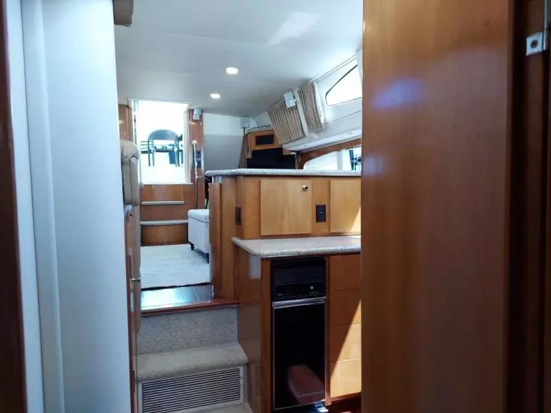 2001 Carver 466 Motor Yacht