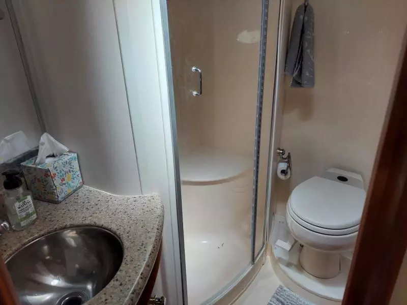 2001 Carver 466 Motor Yacht