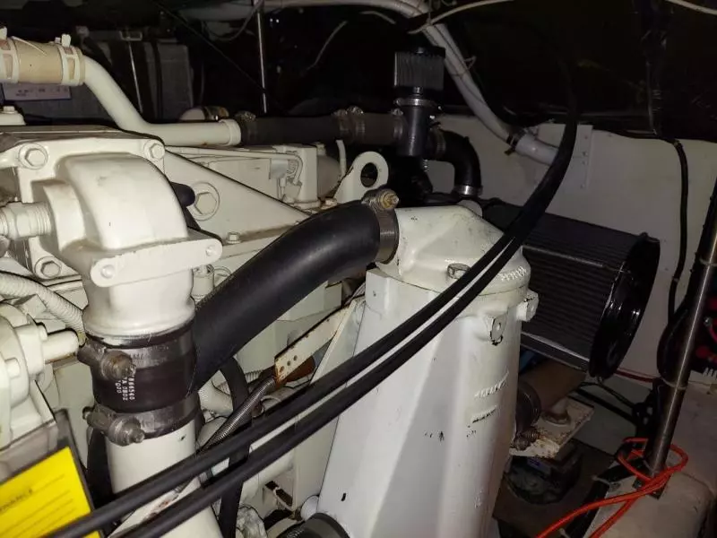 2001 Carver 466 Motor Yacht