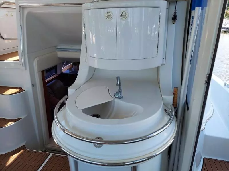 2001 Carver 466 Motor Yacht