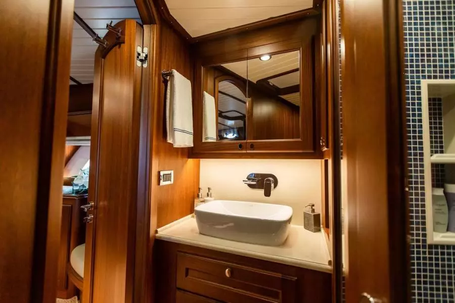 Owner En-Suite Head