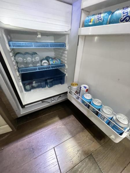 37' 2020 Rinker 370 EX