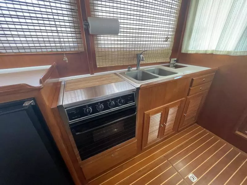 Mystic 40ft Mariner Yacht For Sale