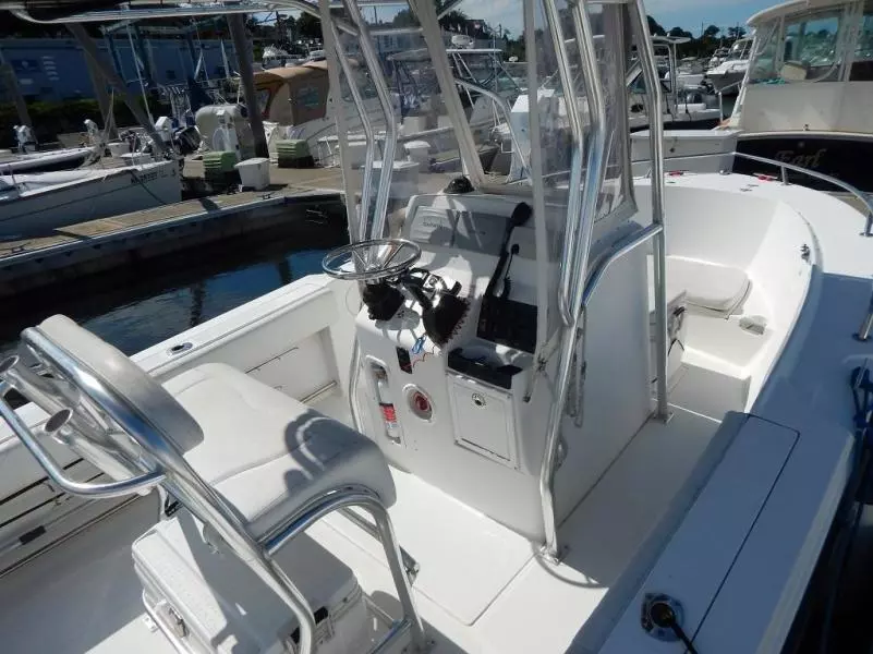 2012 Edgewater 205CC