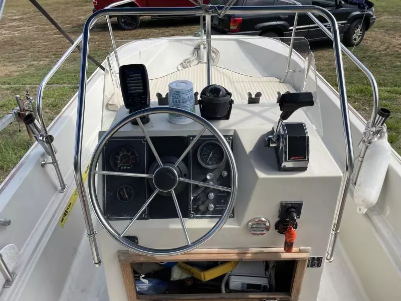 1987 Boston Whaler Montauk