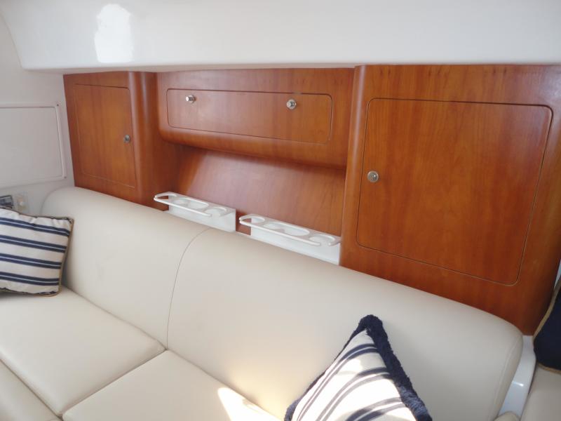 2003 Intrepid 377 Walkaround
