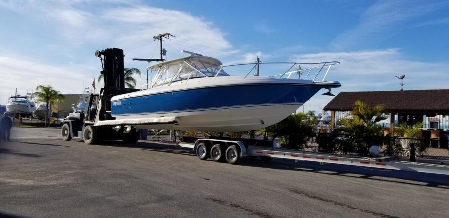 2003 Intrepid 377 Walkaround