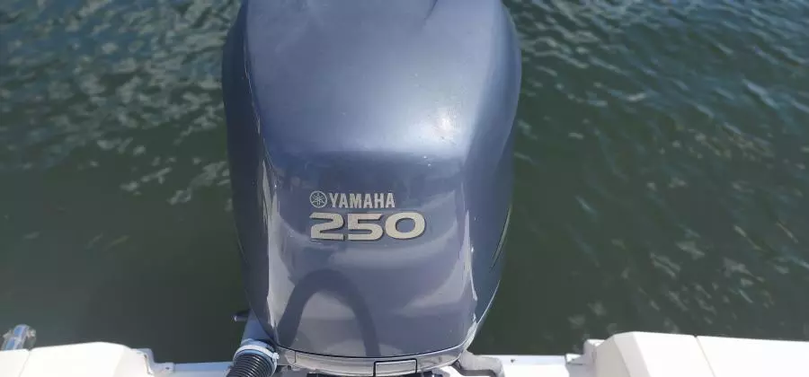 2006 Hurricane 232 Fundeck