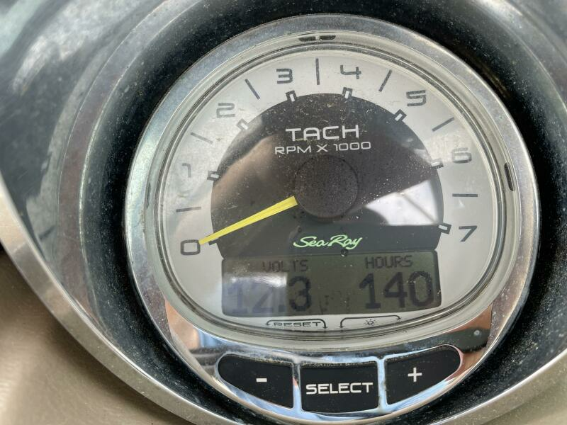 2013 Sea Ray Sundeck