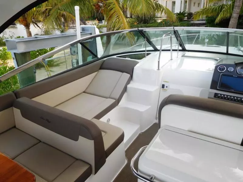 2014 Sea Ray 370 Venture