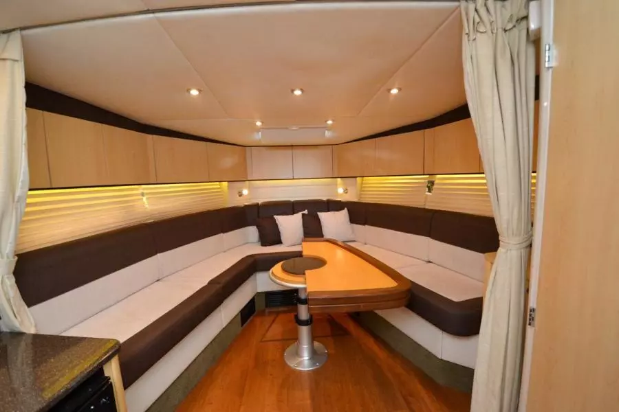 2014 Sea Ray 370 Venture