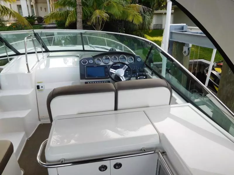 2014 Sea Ray 370 Venture