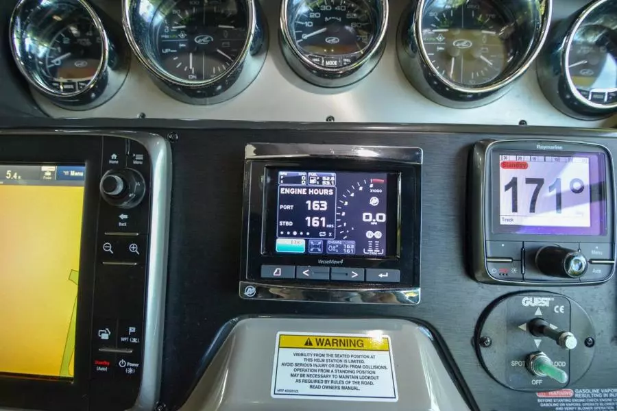 2014 Sea Ray 370 Venture