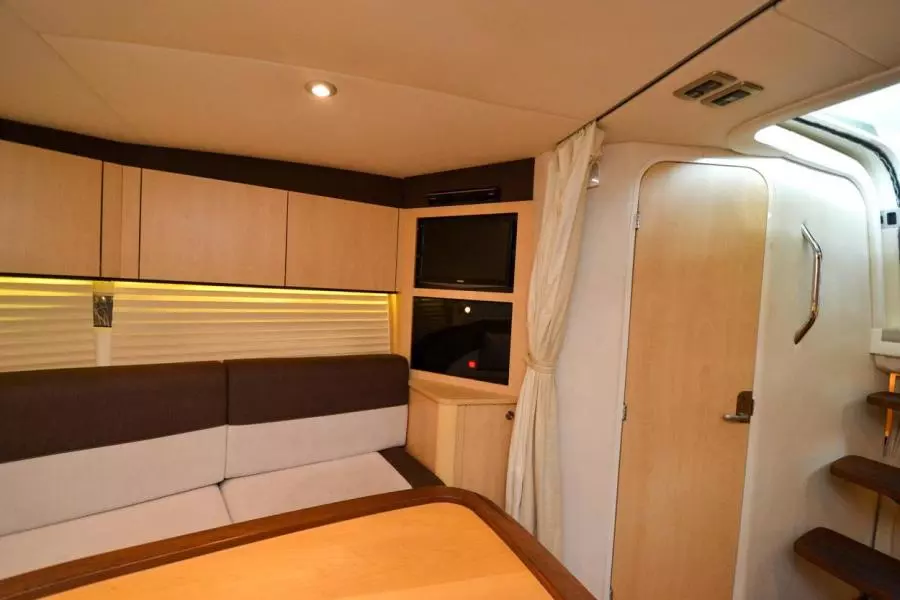 2014 Sea Ray 370 Venture