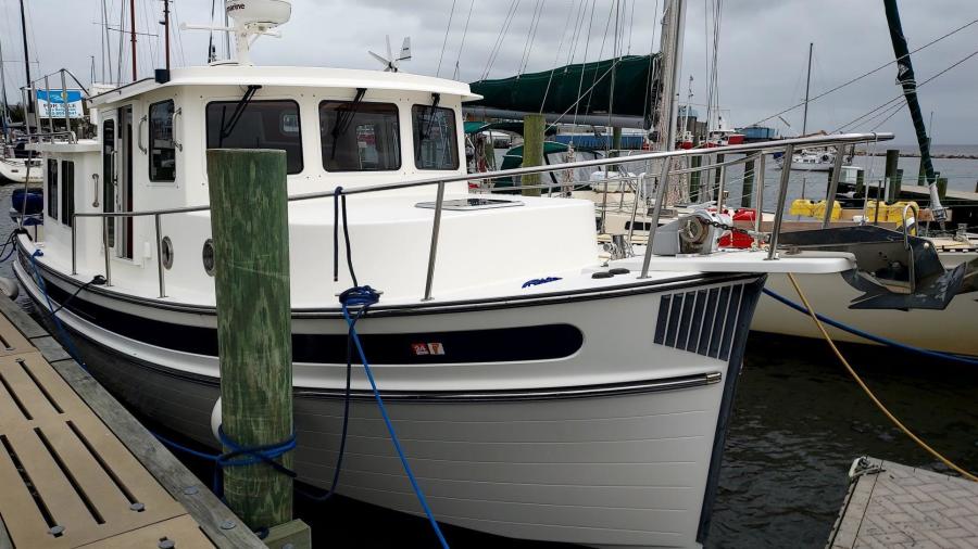 1105 Rover Port Bow
