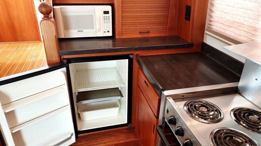 1208 Rover Refrigerator