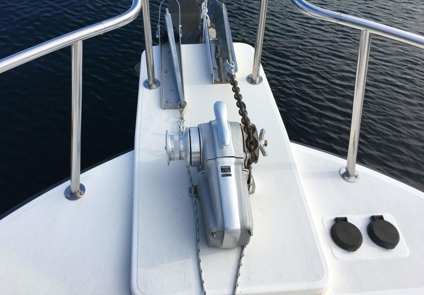 1122 Rover Windlass