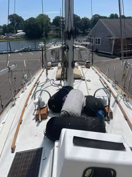 Alondra 37ft Tayana Yacht For Sale