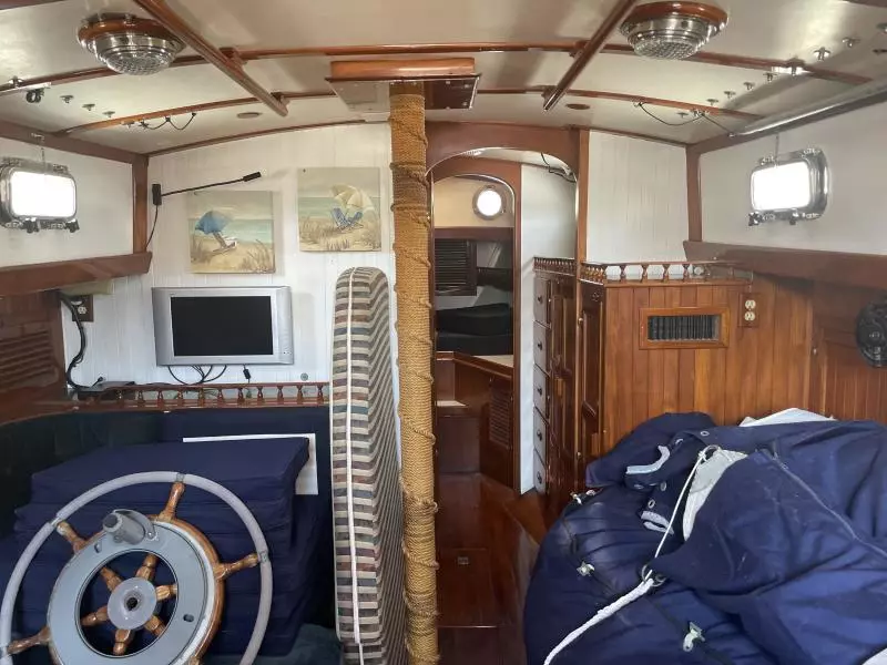 Alondra 37ft Tayana Yacht For Sale