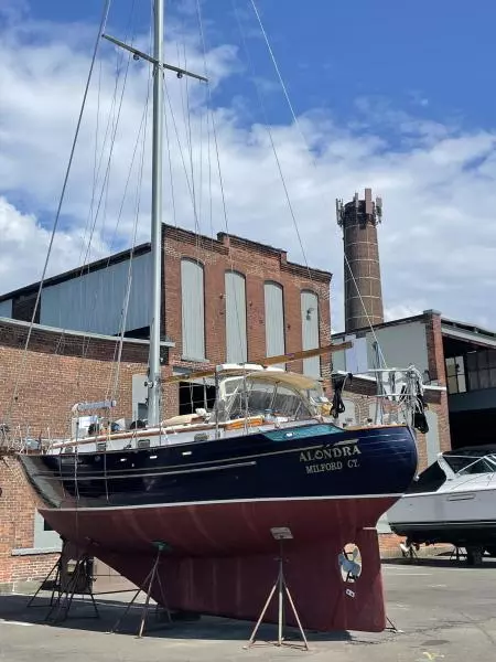 Alondra 37ft Tayana Yacht For Sale