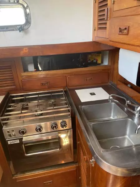 Alondra 37ft Tayana Yacht For Sale