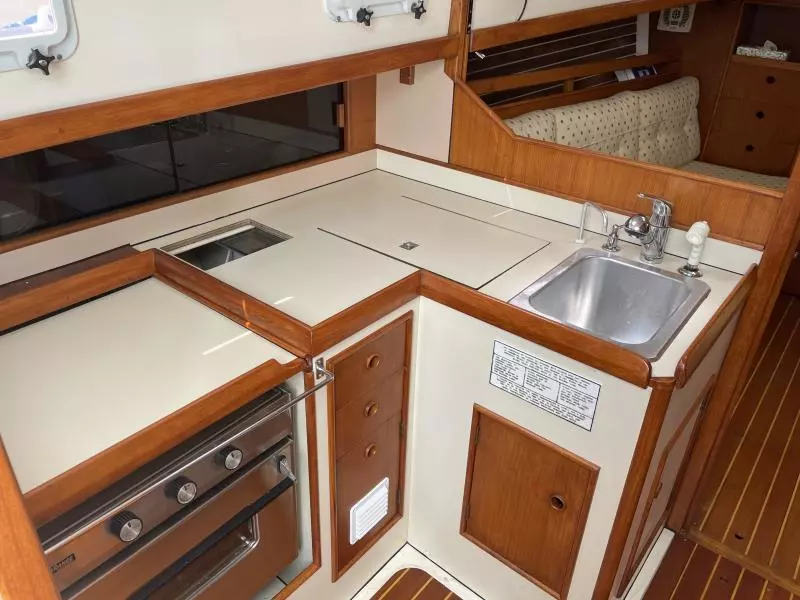 Bliss 30ft Hinterhoeller Yacht For Sale