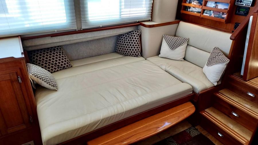 2003 American Tug 34 Pilothouse