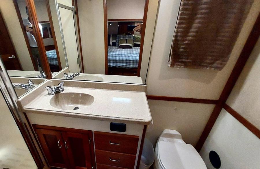 2003 American Tug 34 Pilothouse